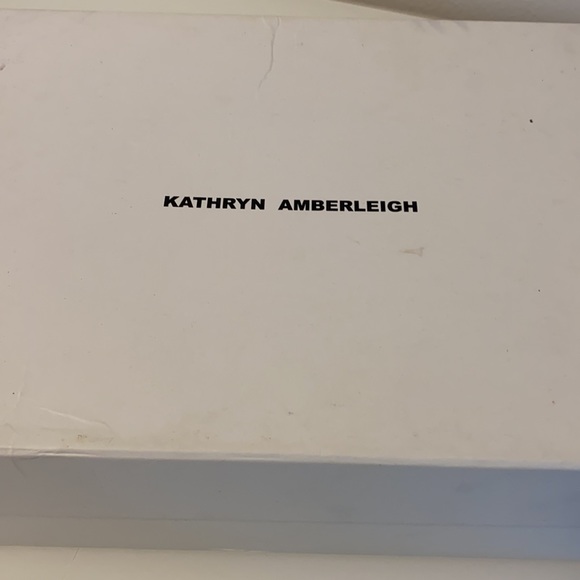 NIB - leather pumps - Picture 4 of 4